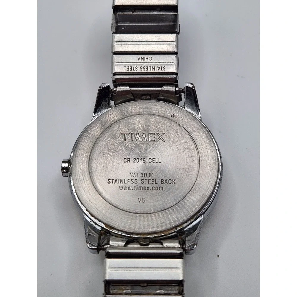 Timex Indiglo WR 30M Easy Reader Day Date Watch Two-Tone Stretch Band Cream Dial